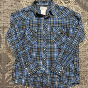 Wrangler Blue and Black Plaid Button Down Shirt
